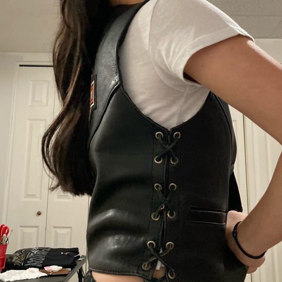 Authentic Harley Davidson leather vest - Picture 4 of 8